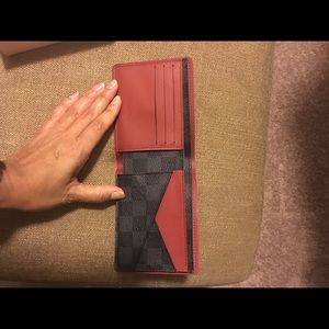 Brand new Louis Vuitton men’s slender wallet